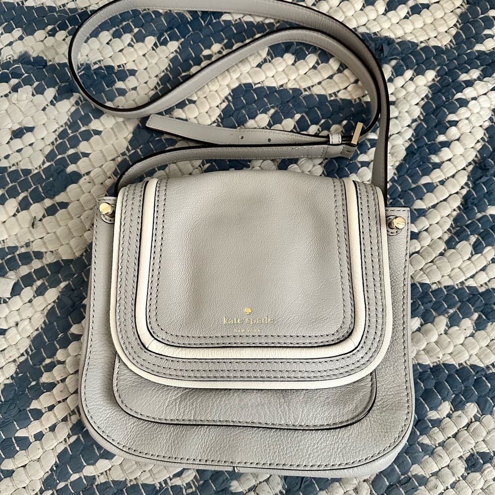 Kate Spade Gray Crossbody Bag with Modern Design